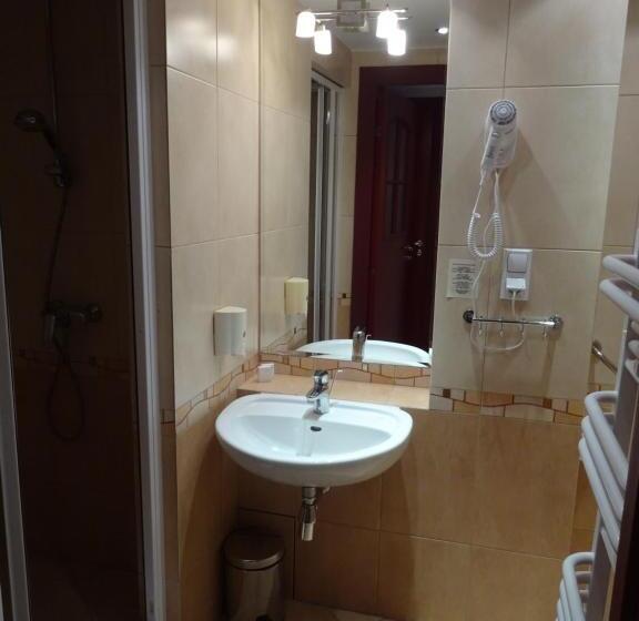 标准工作室, Bartis