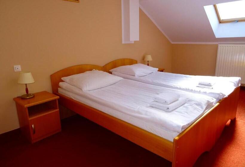 舒适型房间, Bartis