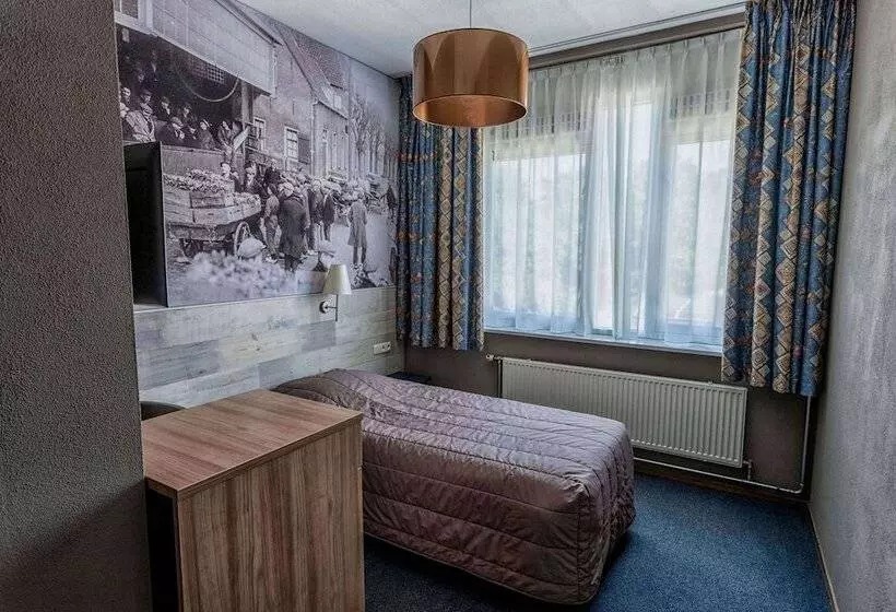Standard Yhden Hengen Huone, De Sluiskop