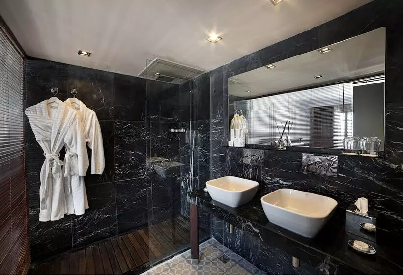 オーシャンビュースイート, Georges Hotel Galata
