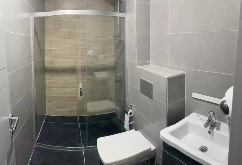 Economy Room