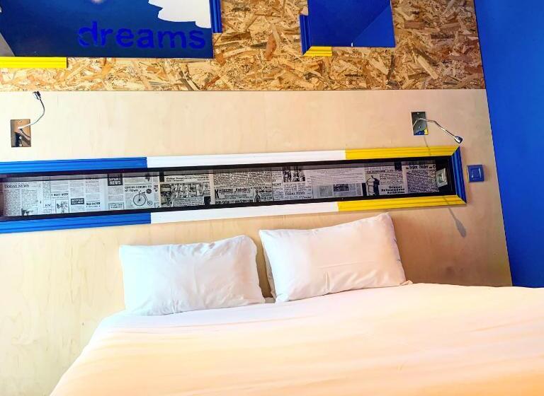 Номер Стандарт, Greet Hotel Marseille Provence Aéroport