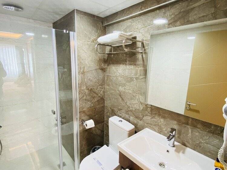 اتاق استاندارد یک نفره, Hakcan