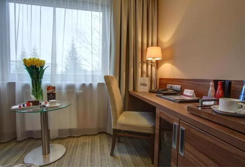 اتاق استاندارد یک نفره, Haston City