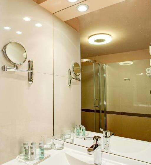 스탠다드 싱글 룸, Haston City