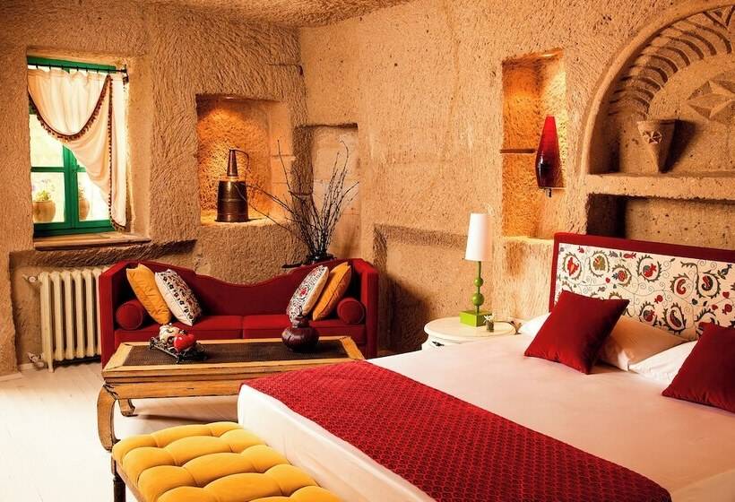 סוויטה, Hezen Cave