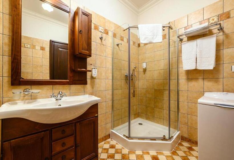 침실 1개 아파트, Iosefin Residence