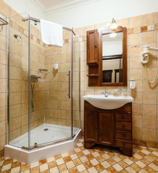 스탠다드 스튜디오, Iosefin Residence