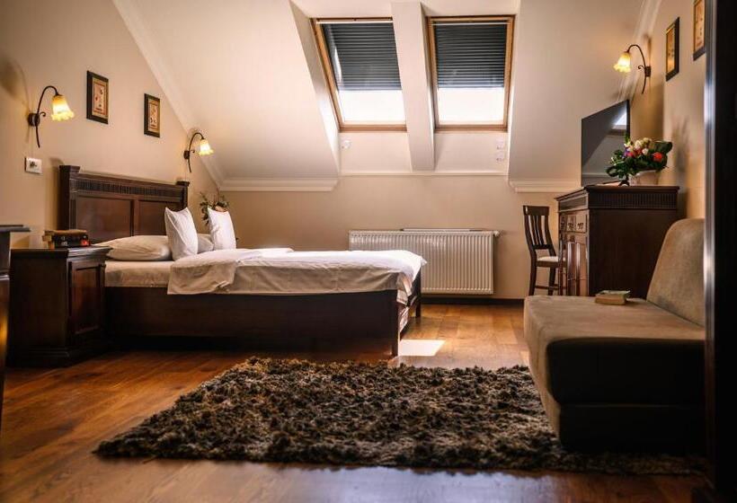 스탠다드 스튜디오, Iosefin Residence