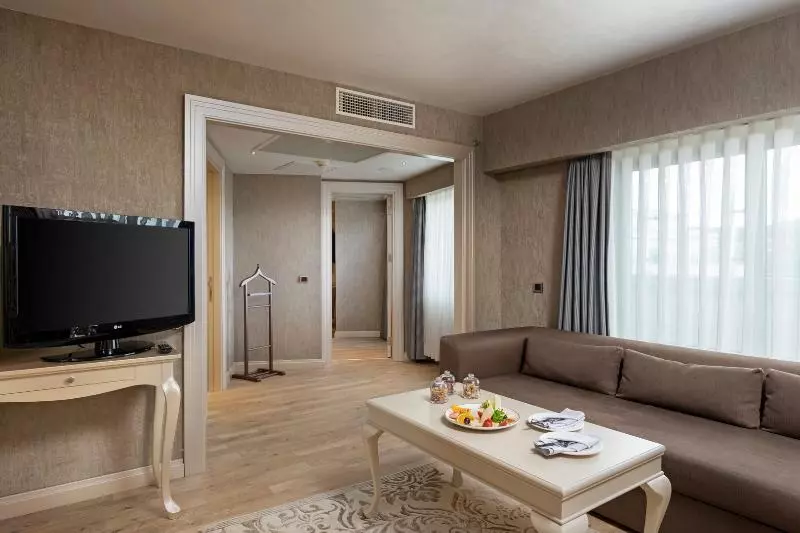 سوییت اجرایی, Limak Eurasia Luxury