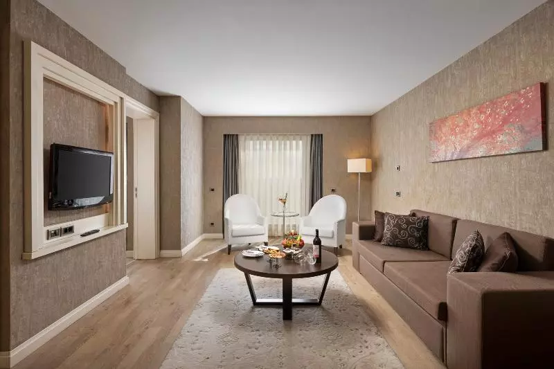 سوییت لوکس, Limak Eurasia Luxury