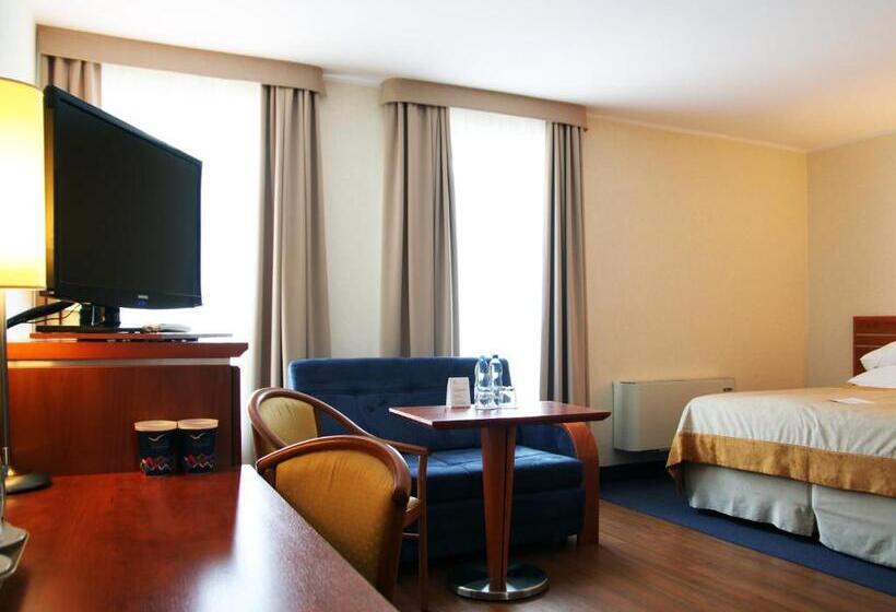 اتاق خانوادگی, Nadmorski