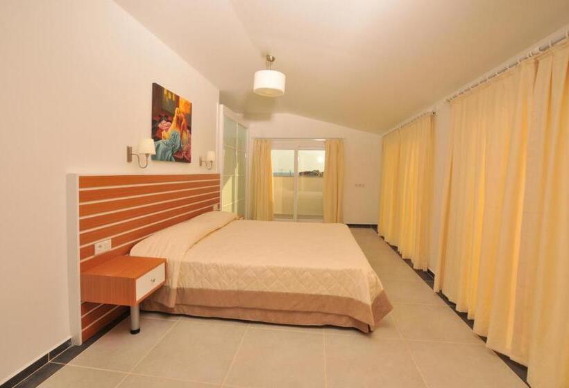 Апартаменты 2 Спальни, Odyssey Residence Apartments