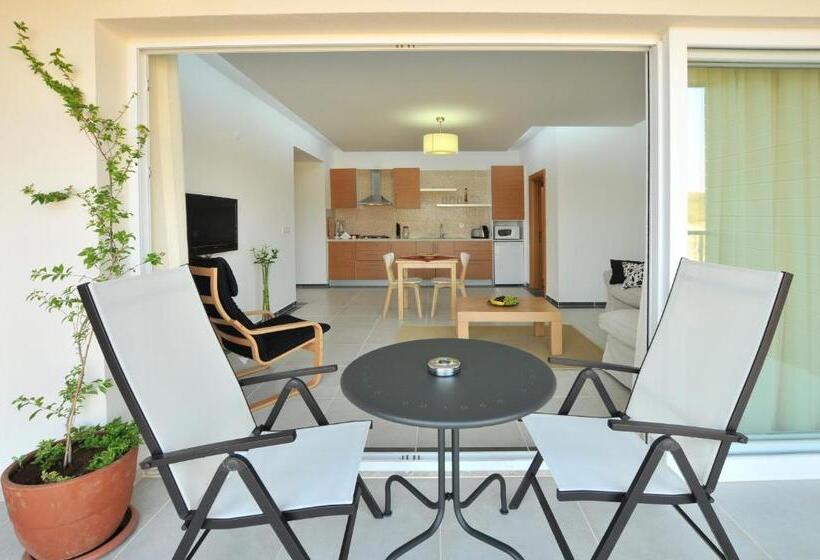 Апартаменты 1 Спальня, Odyssey Residence Apartments