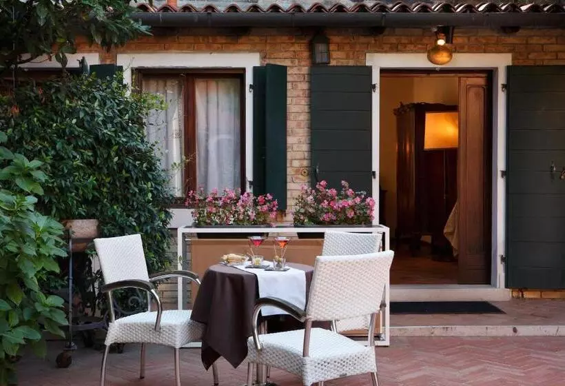 اتاق سوپریور, Pensione Accademia  Villa Maravege