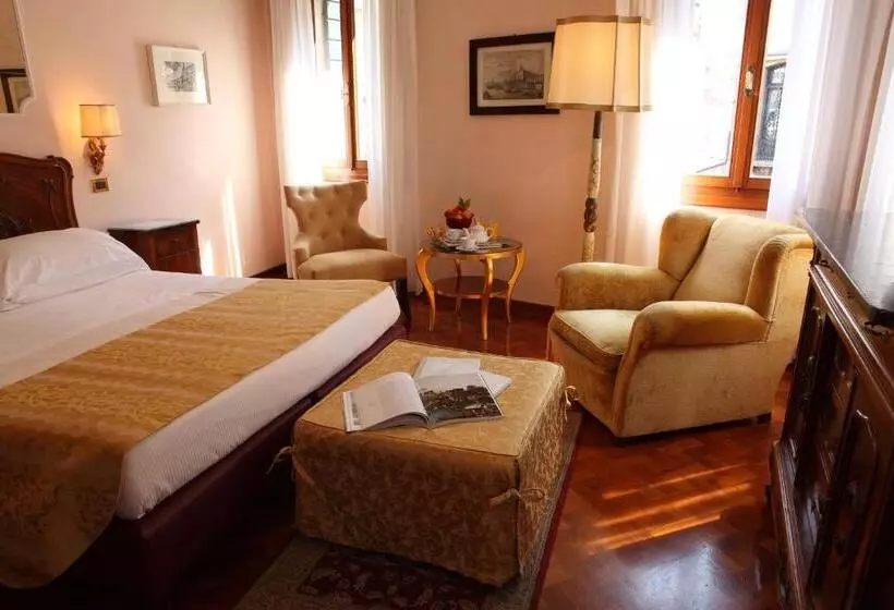 اتاق سوپریور, Pensione Accademia  Villa Maravege