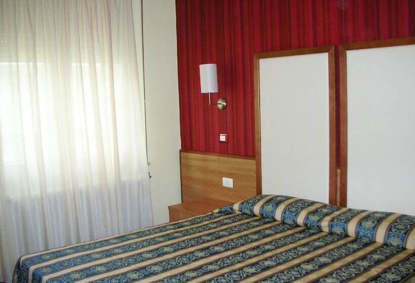 غرفة سوبيريور, Promenade Universale