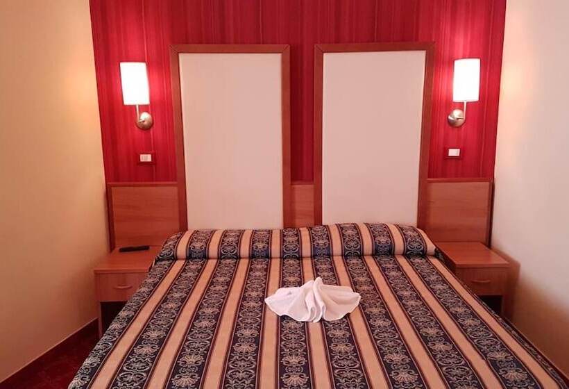 غرفة سوبيريور, Promenade Universale