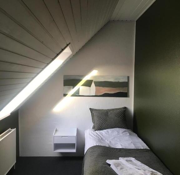 스탠다드 트리플 룸, Roslev Hus