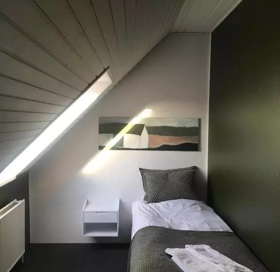 Standard Kolmen Hengen Huone, Roslev Hus