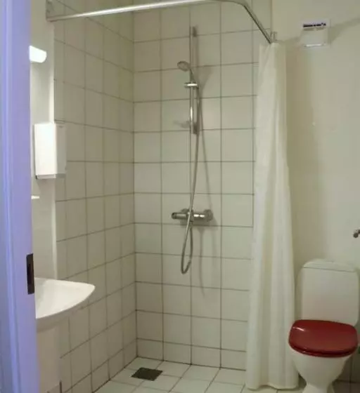 Standard Kolmen Hengen Huone, Roslev Hus