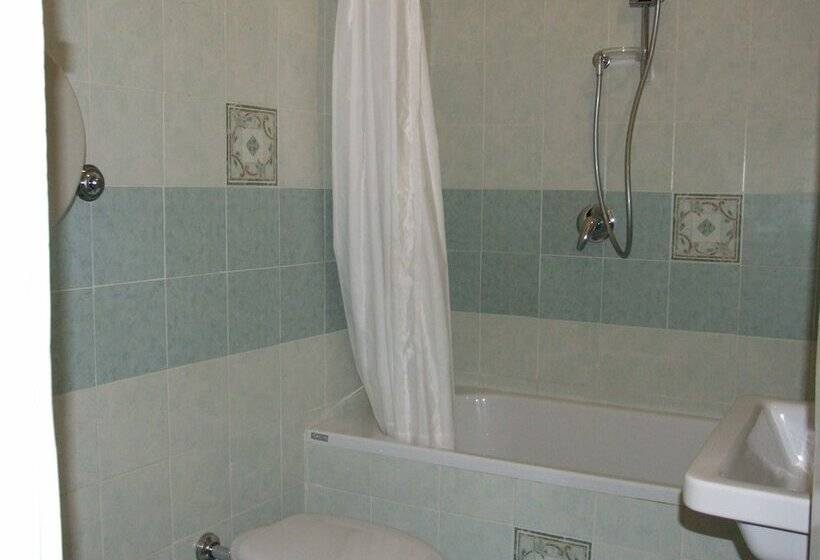 Standaard Vierpersoonskamer met Gedeelde Badkamer, Texas