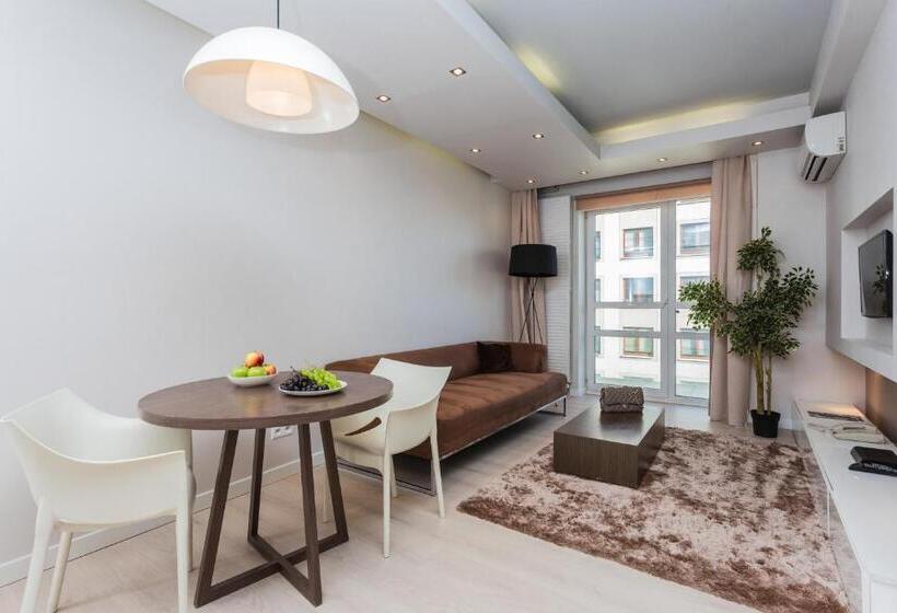 דירת חדר סופריור, Platinum Residence