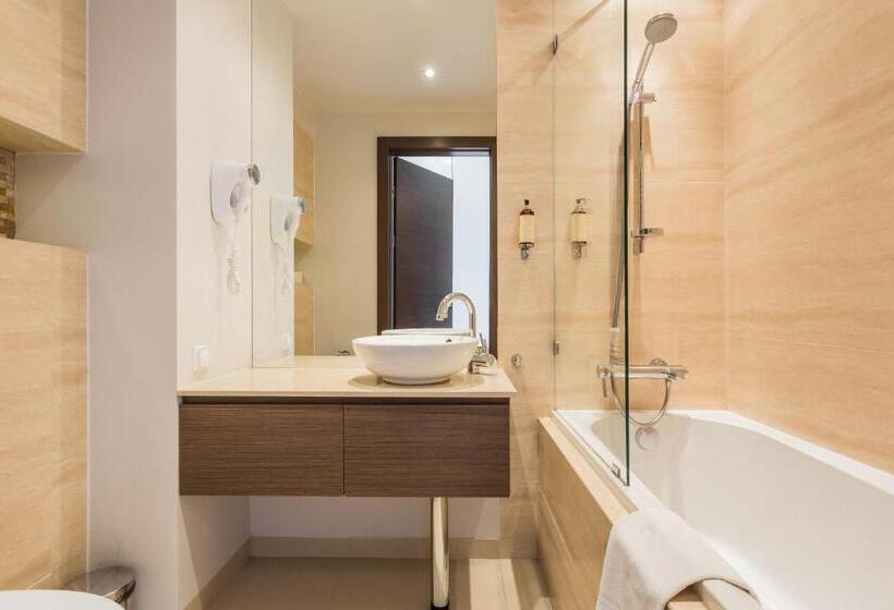 דירת חדר, Platinum Residence