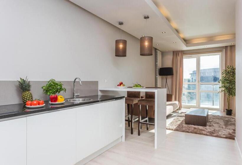 דירת חדר, Platinum Residence