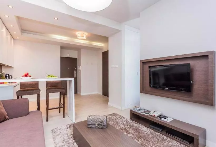 スタンダードスタジオ, Platinum Residence