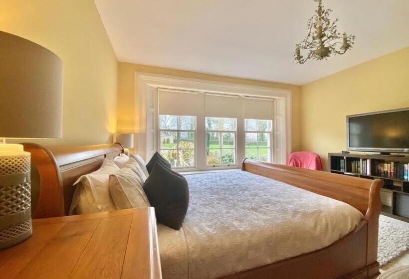 디럭스 룸, Bailey S Court, Guest Accommodation