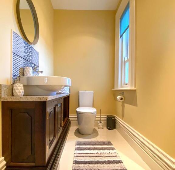 디럭스 룸, Bailey S Court, Guest Accommodation