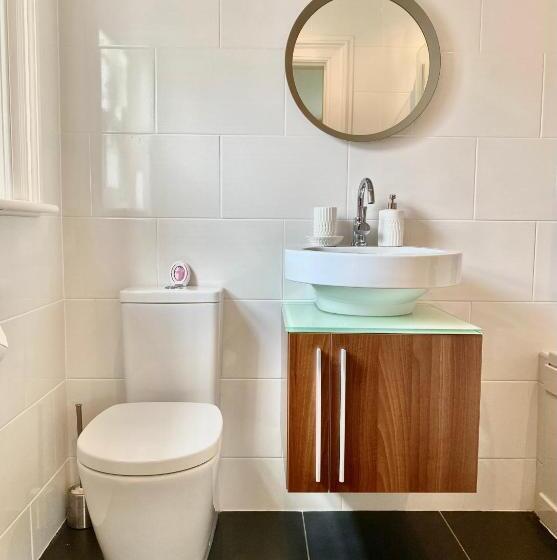 디럭스 패밀리 룸, Bailey S Court, Guest Accommodation