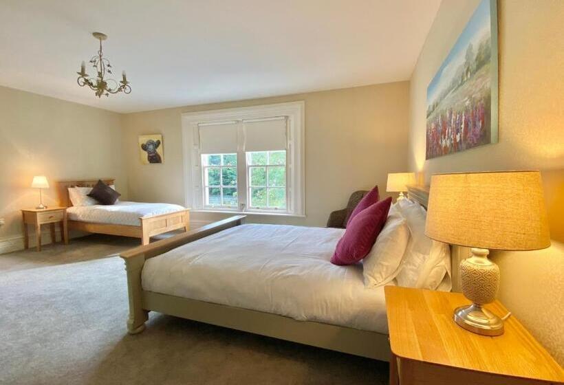 디럭스 패밀리 룸, Bailey S Court, Guest Accommodation