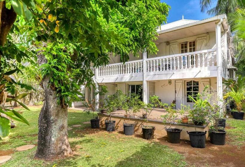 اتاق استاندارد با چشمانداز باغ, La Case O Zoizos