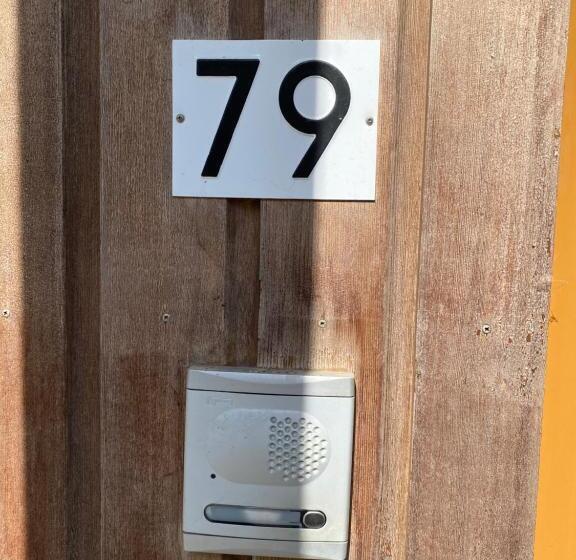 اتاق لوکس, Private Studio With Free Car Parking