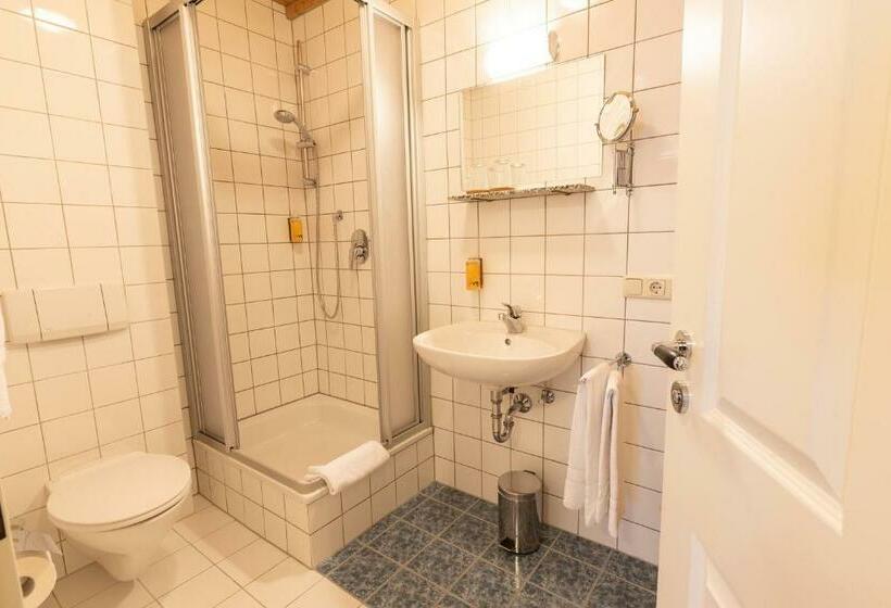 スタンダードルーム, Ammergau Lodge