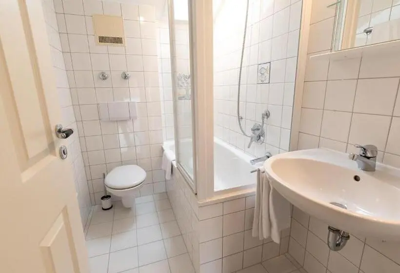 Huoneisto 1 Makuuhuone Näkymä, Ammergau Lodge