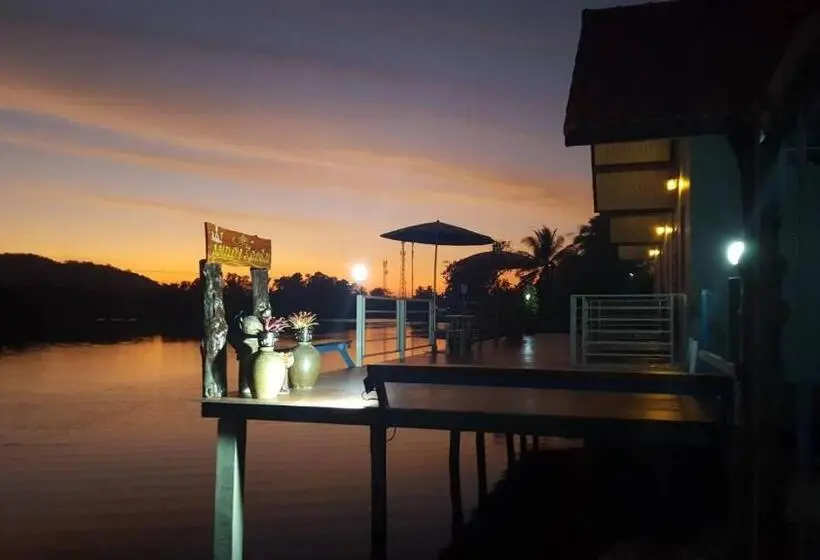 スタンダードルーム, Khum Thong Resort