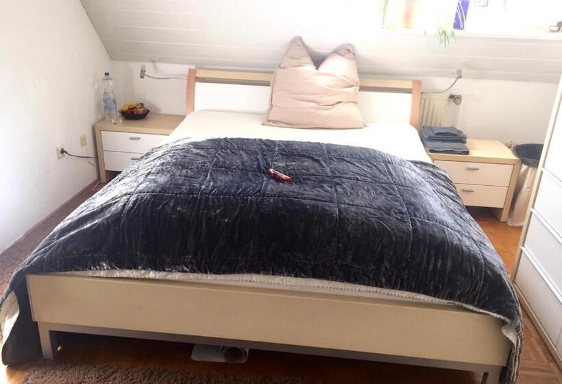 バス共有のスタンダードルーム, Sweet Home