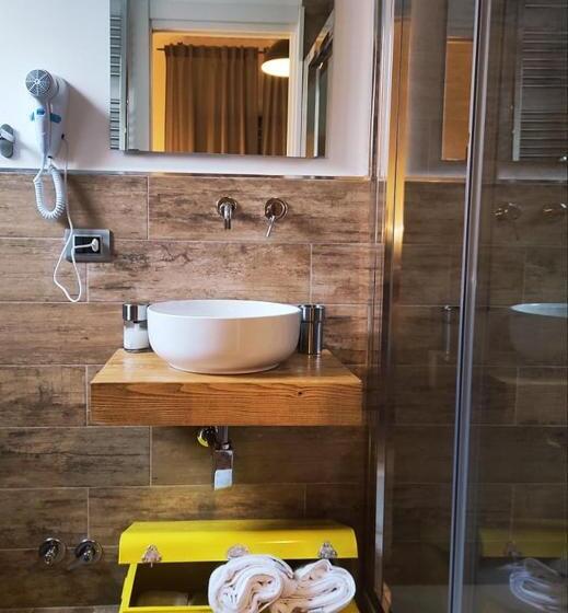 Номер Стандарт, Forese House