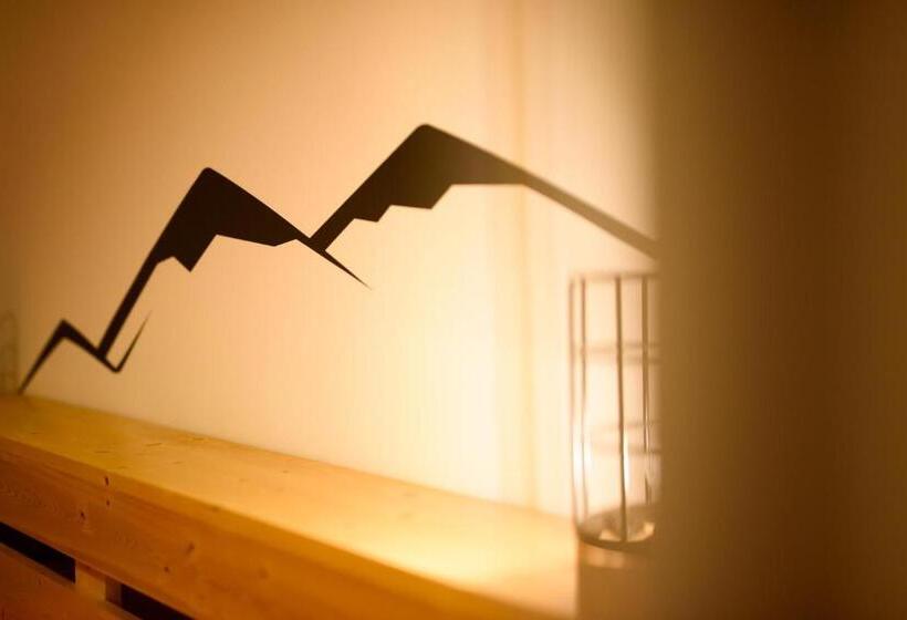 חדר סטנדרט, Forese House