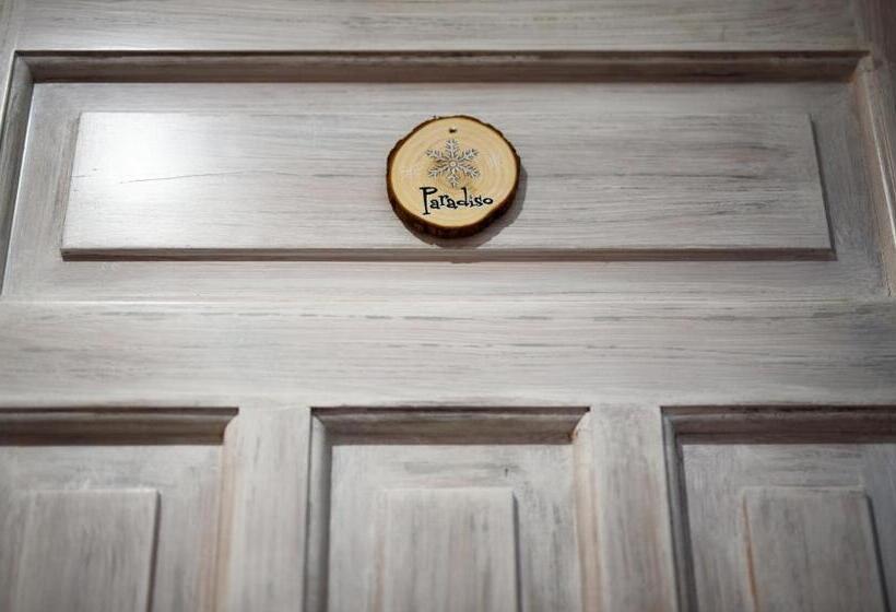 Quarto Familiar Deluxe, Forese House