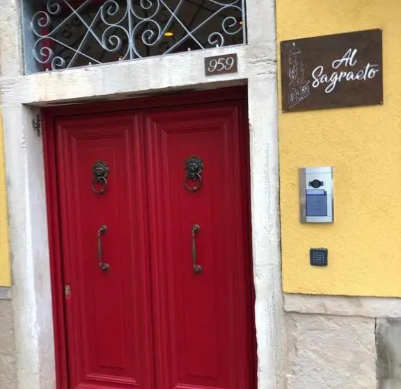 Deluxe-sviitti, Al Sagraeto