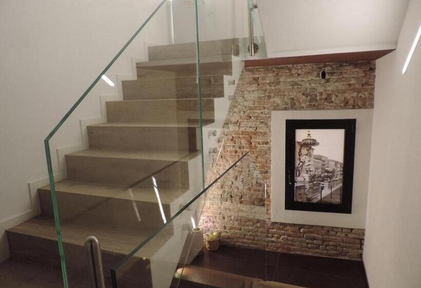 豪华套房, Al Sagraeto