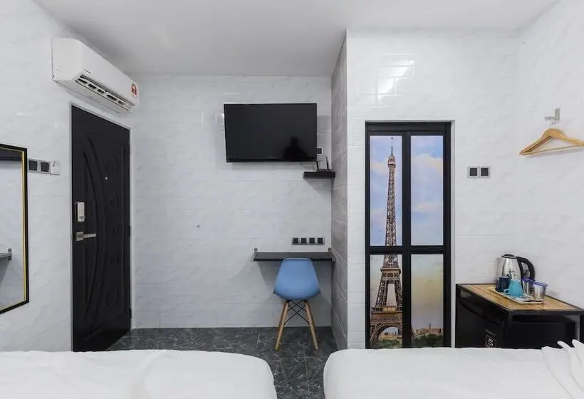 デラックスの４人部屋, Lee Luxury Home, Usm Penang