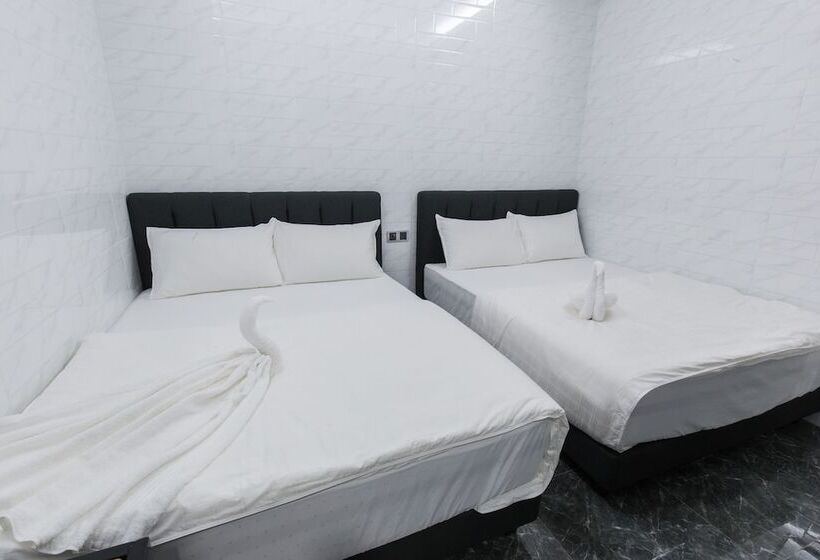 חדר דלוקס לארבעה, Lee Luxury Home, Usm Penang