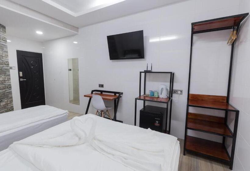 חדר דלוקס לשלושה, Lee Luxury Home, Usm Penang