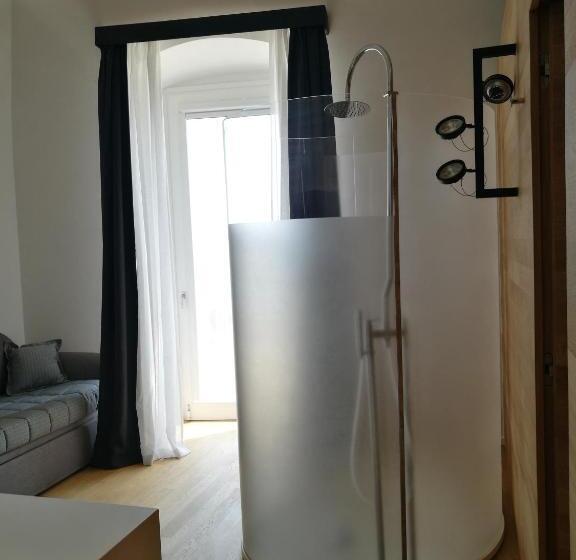 سوییت با چشمانداز دریا, B&b Vistazzurra   Casa Saldarelli