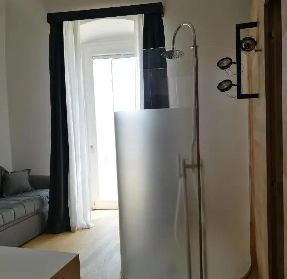 オーシャンビュースイート, B&b Vistazzurra Casa Saldarelli